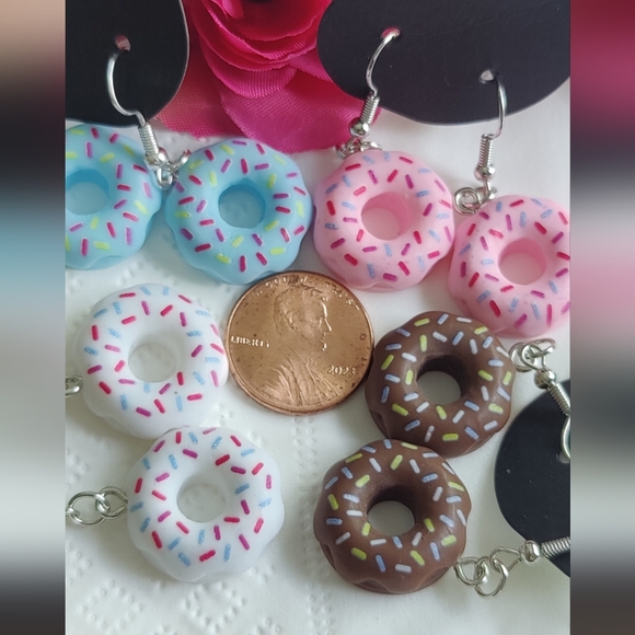 Donuts Earrings Handmade White - Picture 5 of 5